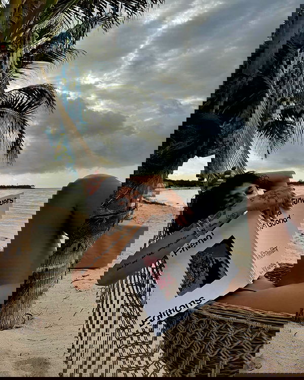 miakhalifa miakhalifa archive image