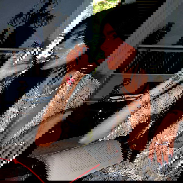 miakhalifa miakhalifa archive image