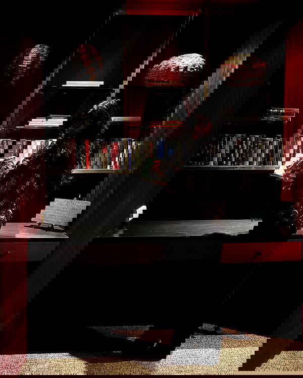 miakhalifa miakhalifa archive image