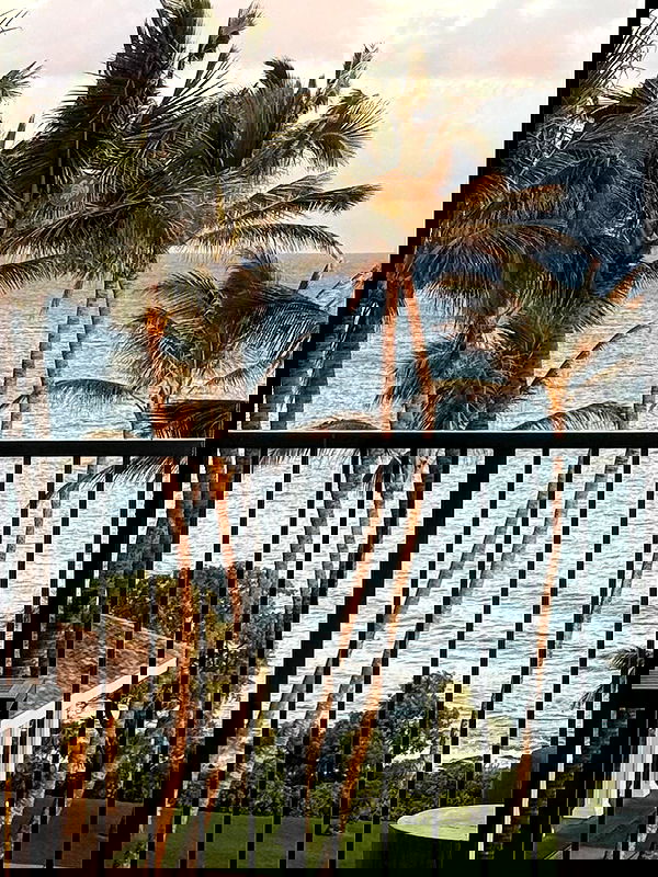 miakhalifa miakhalifa archive image