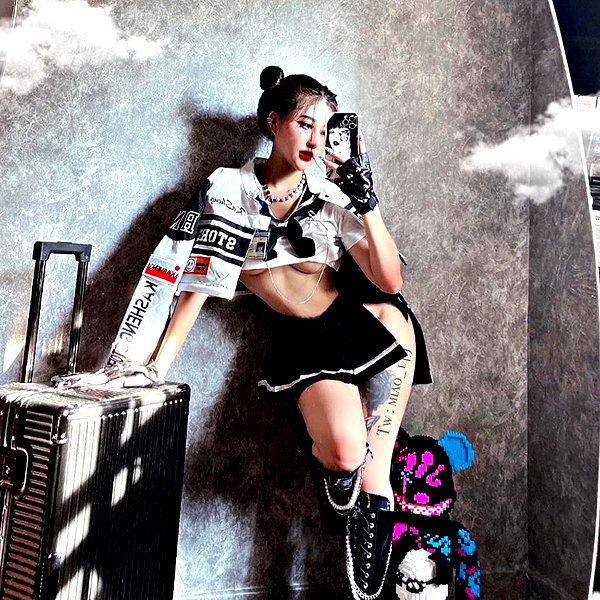 miao_149 instagram image archive image