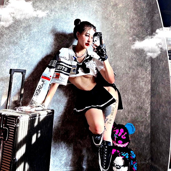 miao_149 instagram image archive image