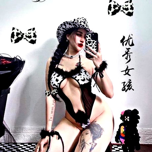 miao_149 instagram image archive image