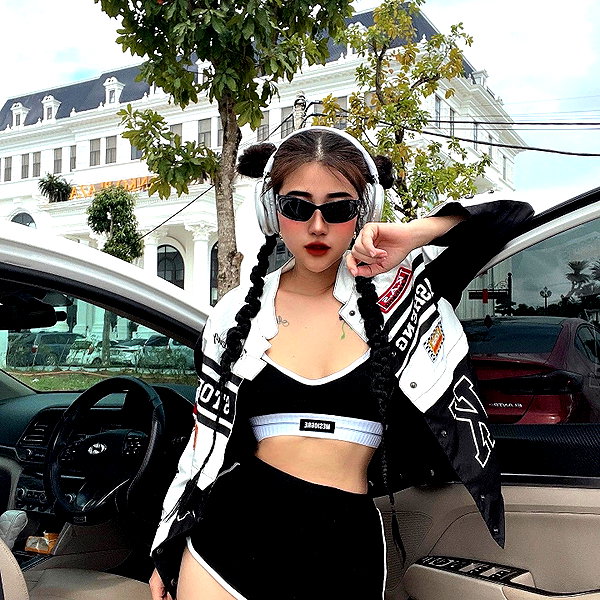 miao_149 instagram image archive image