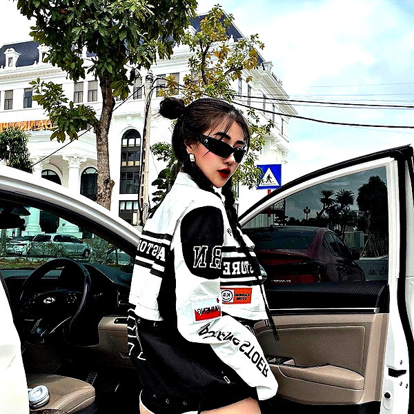 miao_149 instagram image archive image