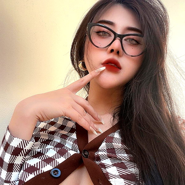miao_149 instagram image archive image