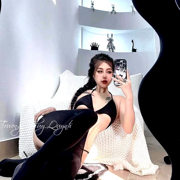 miao_149 instagram image archive image