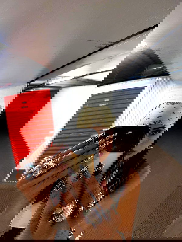 miav.me image ~ Altpins