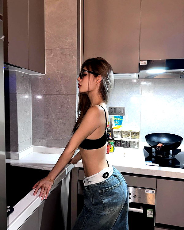 miisu000 instagram image archive image
