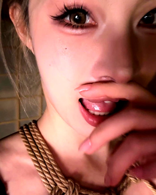 miisu000 instagram image archive image