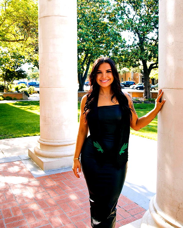 mikaela.lesikar instagram image archive image