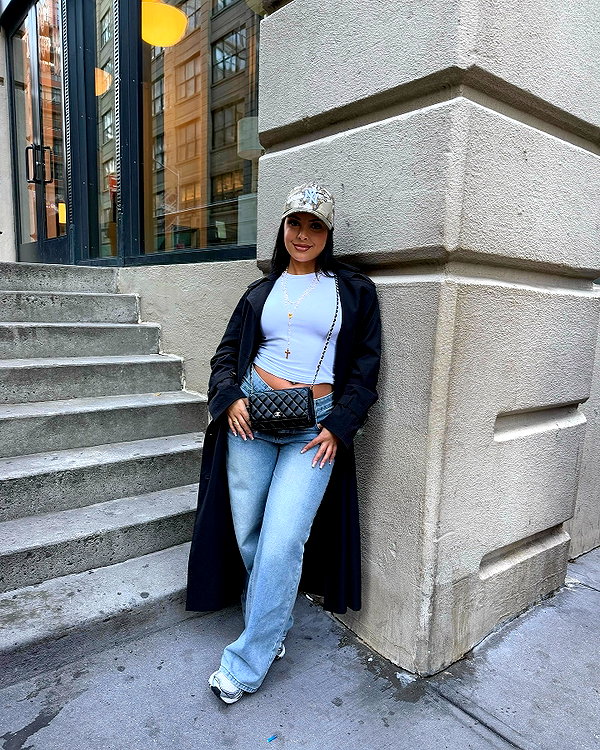 mikaela.lesikar instagram image archive image