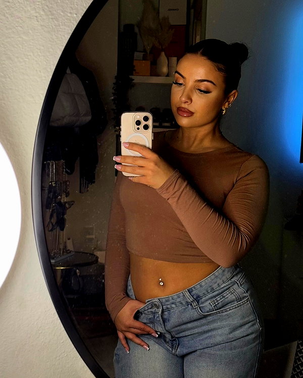 mikaela.lesikar instagram image archive image