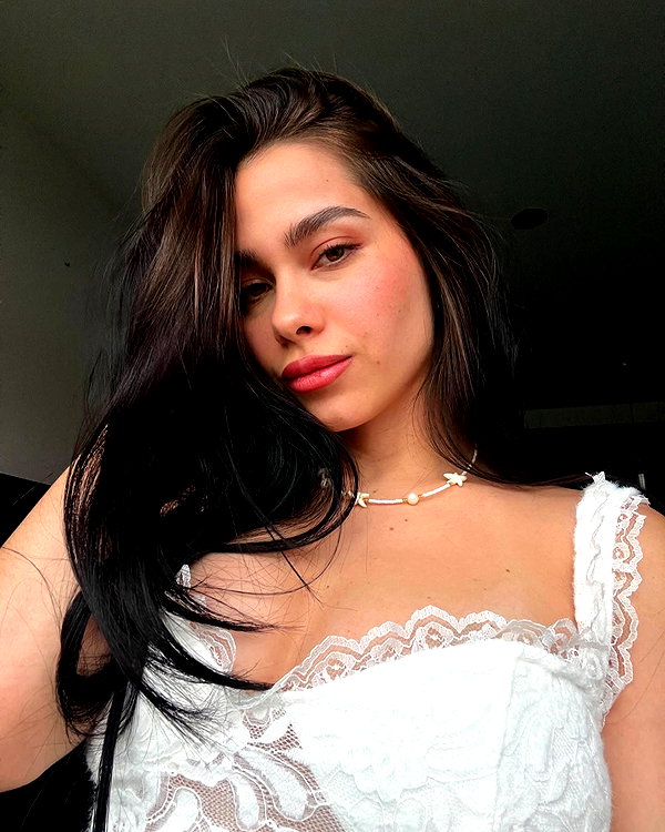 mili.cohen.official instagram image archive image