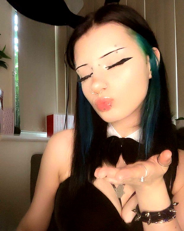 milkiichann instagram image archive image