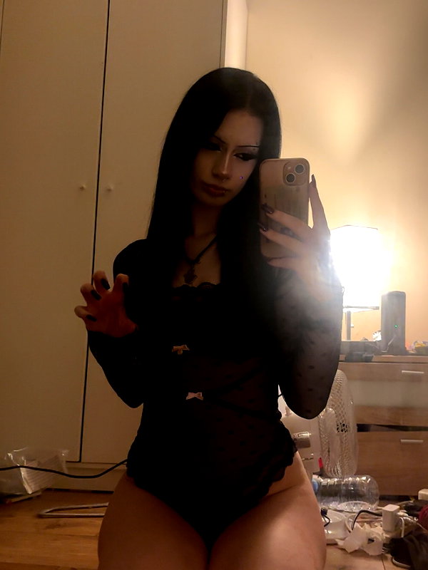 milkiichann instagram image archive image