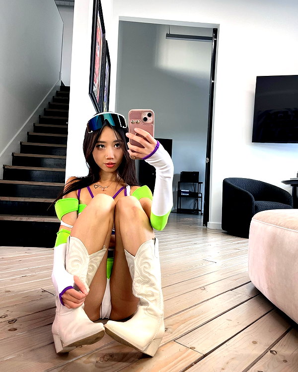 mimicakiez instagram image archive image