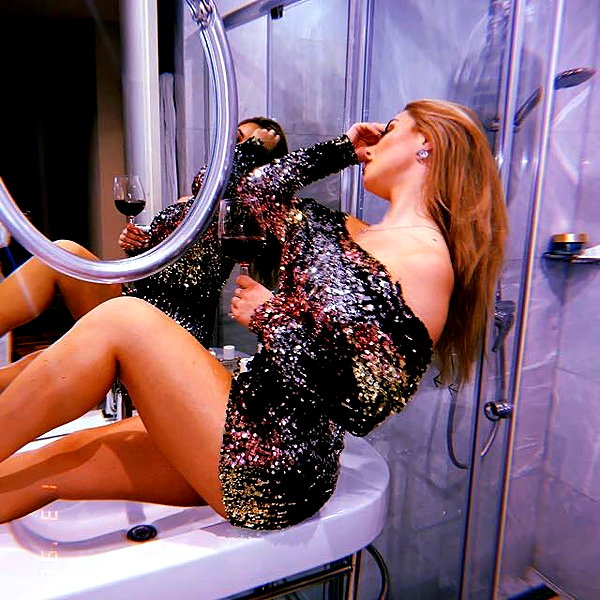 minicuta instagram image archive image