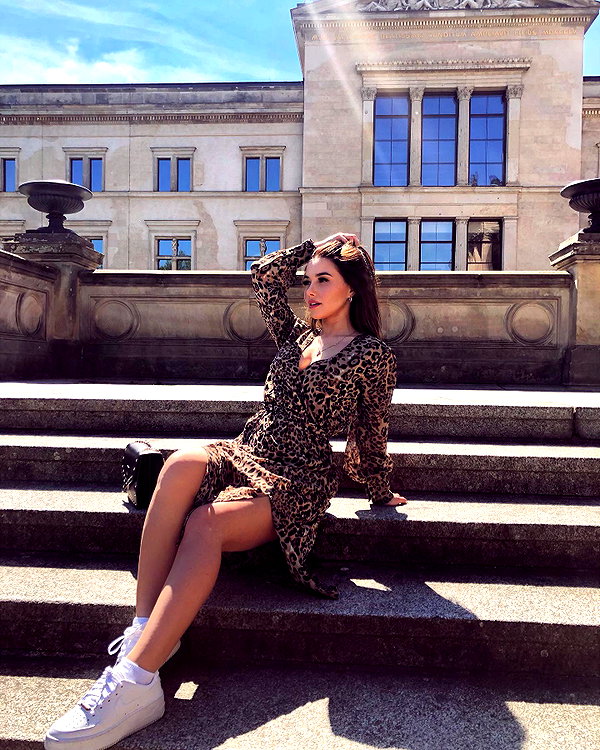 minicuta instagram image archive image