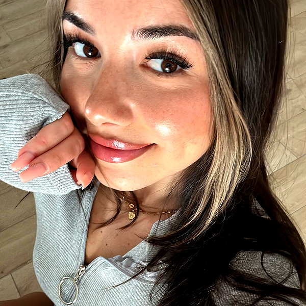 minicuta instagram image archive image
