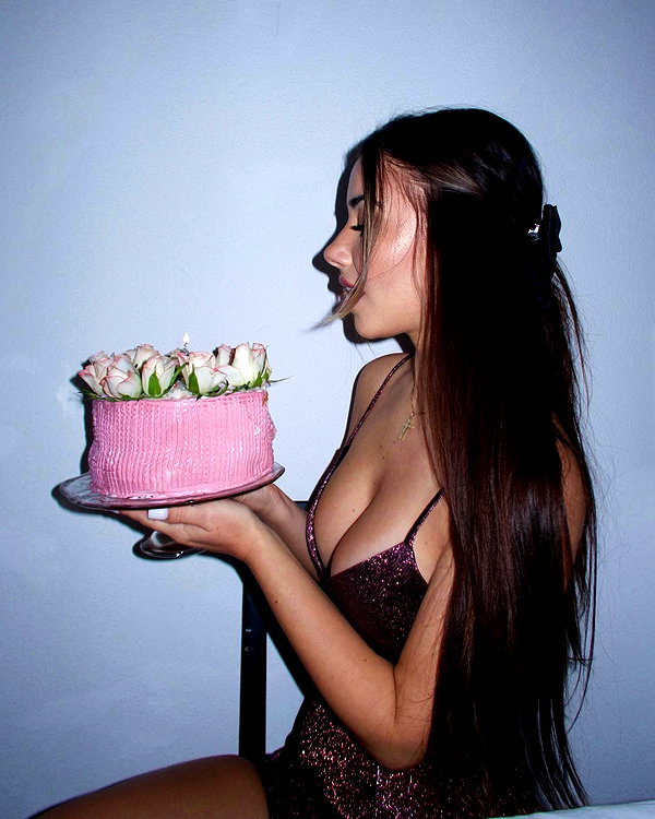minicuta instagram image archive image