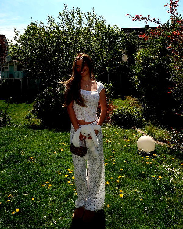 minicuta instagram image archive image