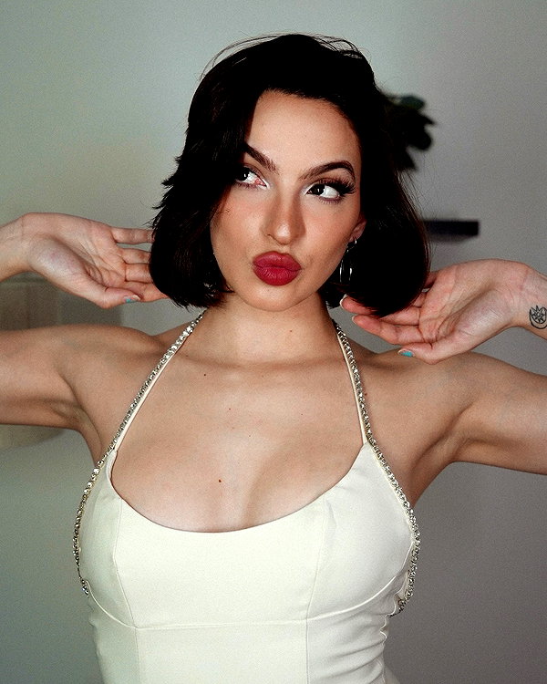 missbrisolo instagram image archive image