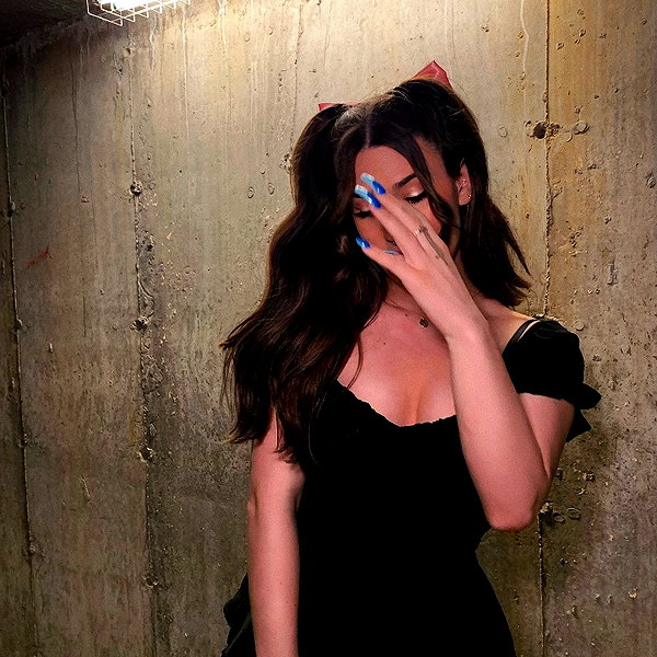 missy.ts instagram image archive image