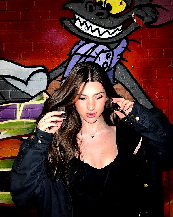 missy.ts instagram image archive image