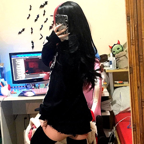 mittzaa_ instagram image archive image