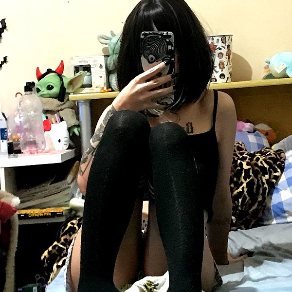 mittzaa_ instagram image archive image