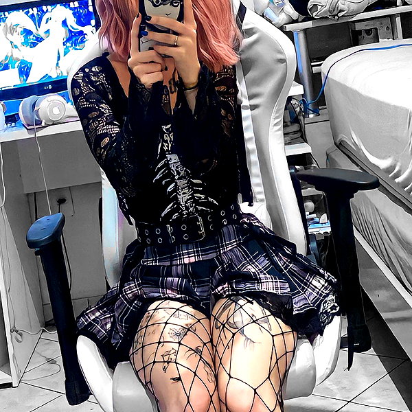 mittzaa_ instagram image archive image