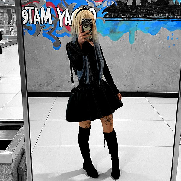 mittzaa_ instagram image archive image