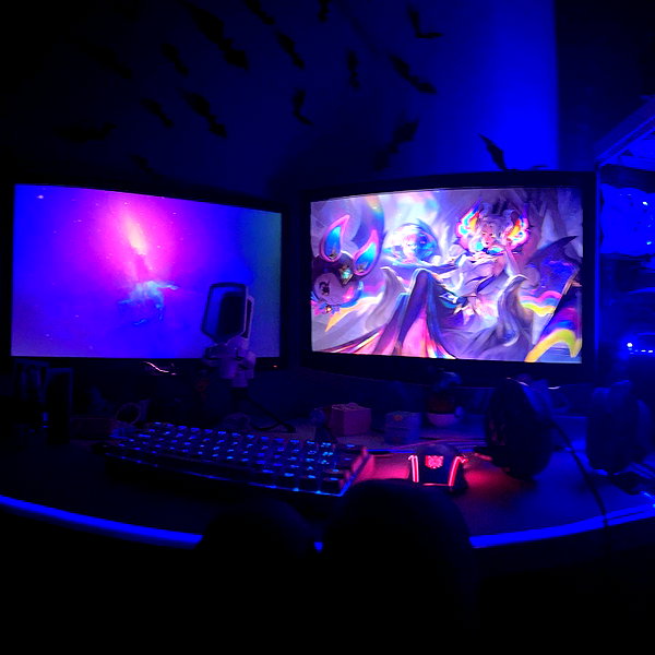 mittzaa_ instagram image archive image