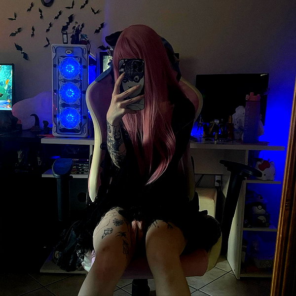 mittzaa_ instagram image archive image
