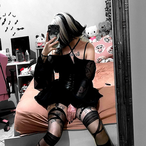 mittzaa_ instagram image archive image