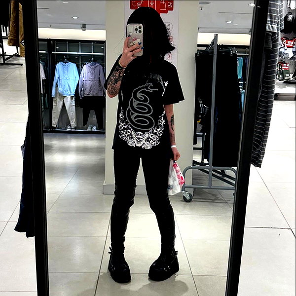 mittzaa_ instagram image archive image