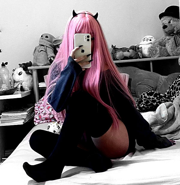 mityweee_ mityweee_ archive image