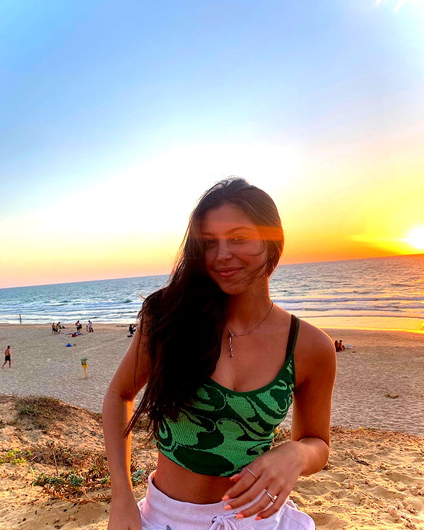 miya_sahar instagram image archive image