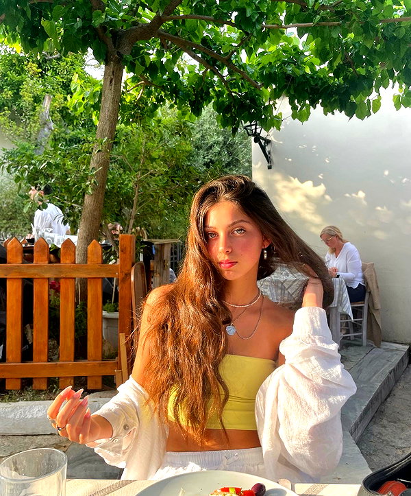 miya_sahar instagram image archive image