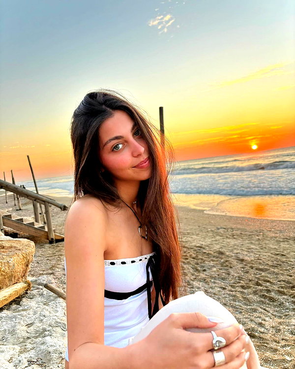 miya_sahar instagram image archive image