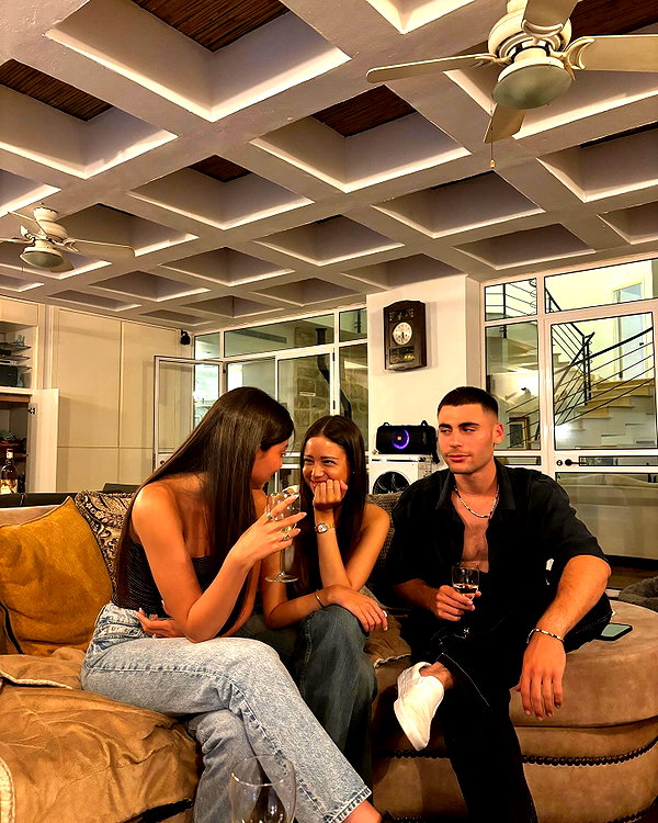 miya_sahar instagram image archive image
