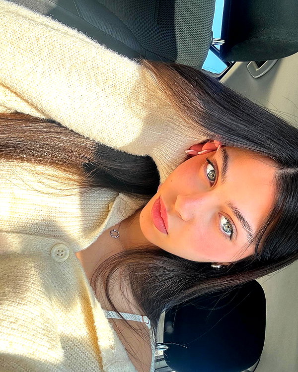 miya_sahar instagram image archive image
