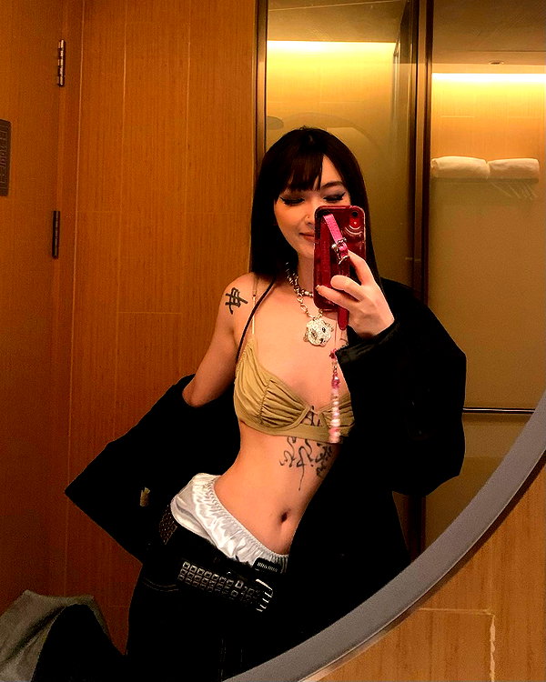 moka997k.y instagram image archive image