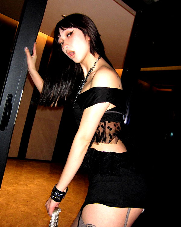 moka997k.y instagram image archive image