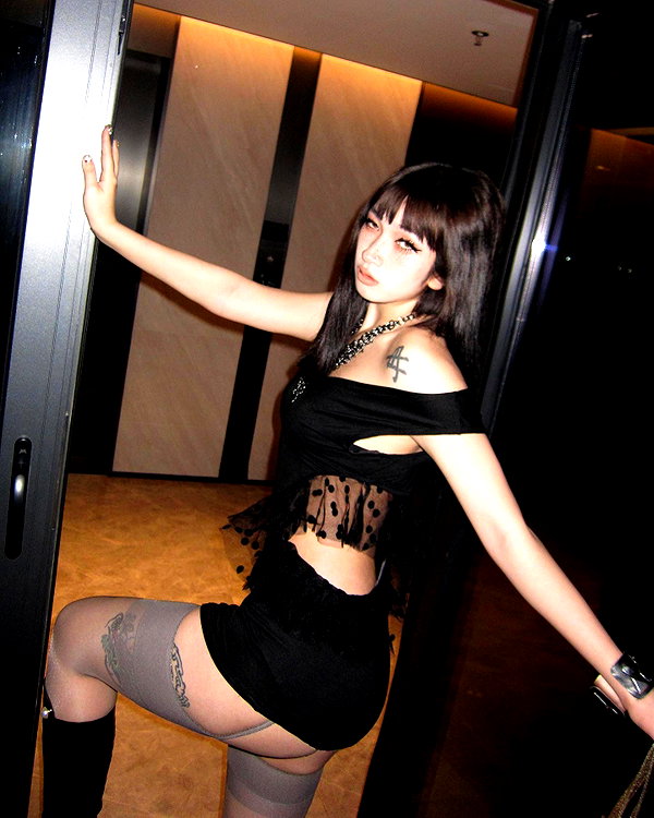 moka997k.y instagram image archive image