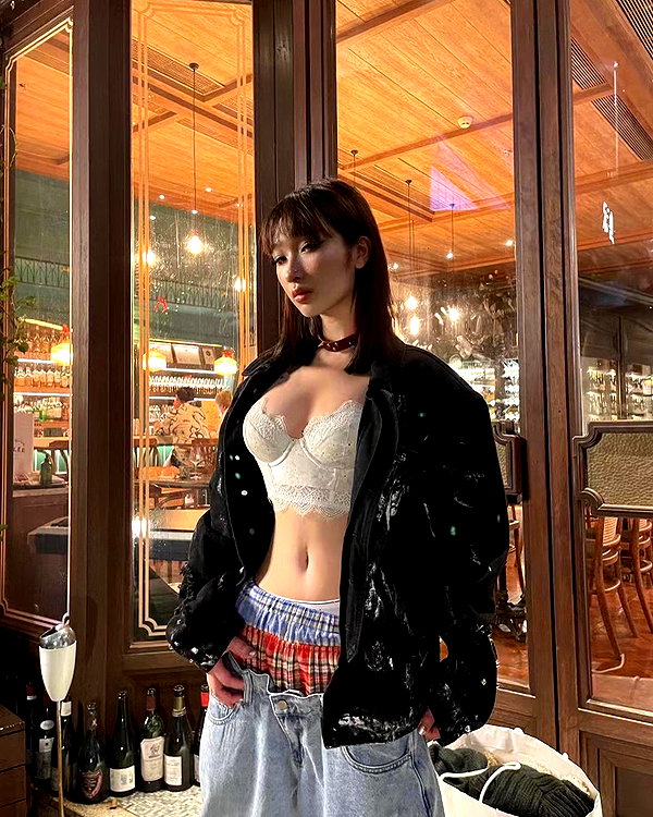 moka997k.y instagram image archive image