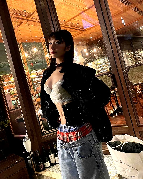 moka997k.y instagram image archive image