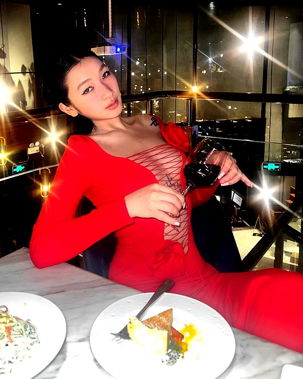 moka997k.y instagram image archive image