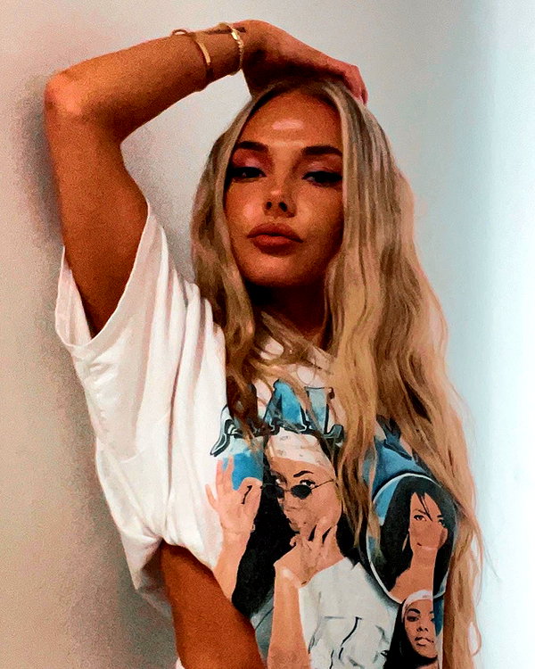 monimaney instagram image archive image